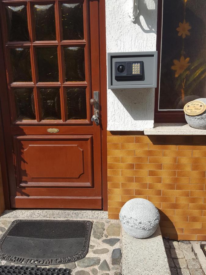 Monteurwohnung Aroba Fehrenbach Bagian luar foto