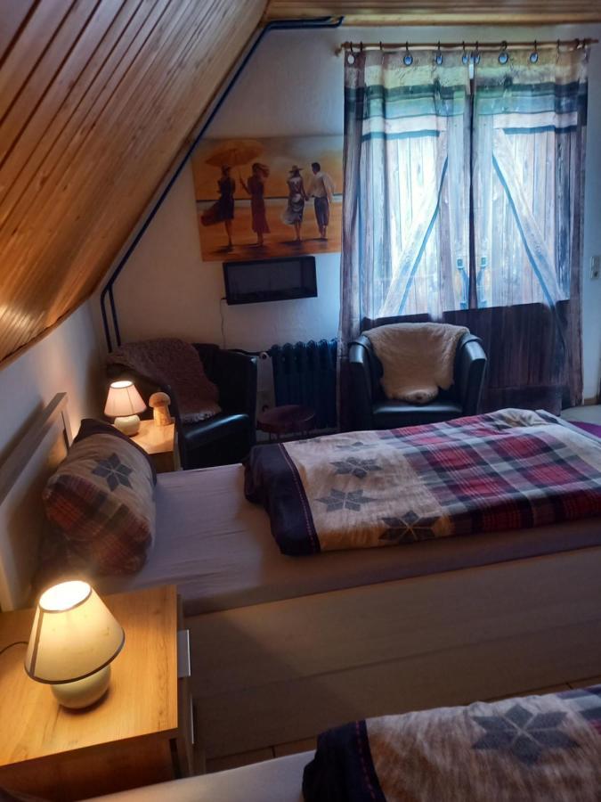 Monteurwohnung Aroba Fehrenbach Bagian luar foto