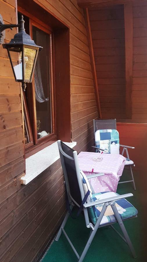Monteurwohnung Aroba Fehrenbach Bagian luar foto